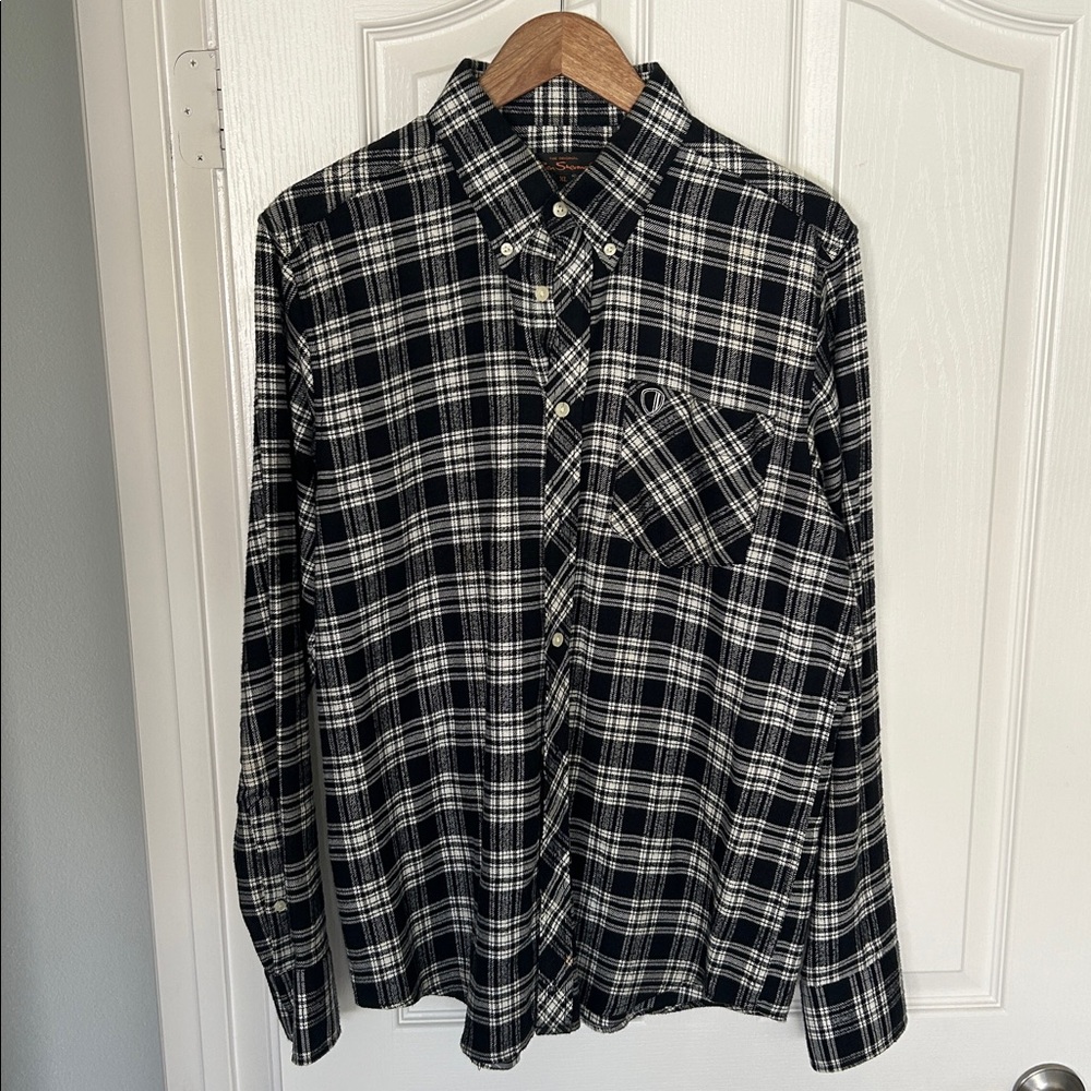 Ben Sherman Black and White XL Plaid Button-Up Shirt